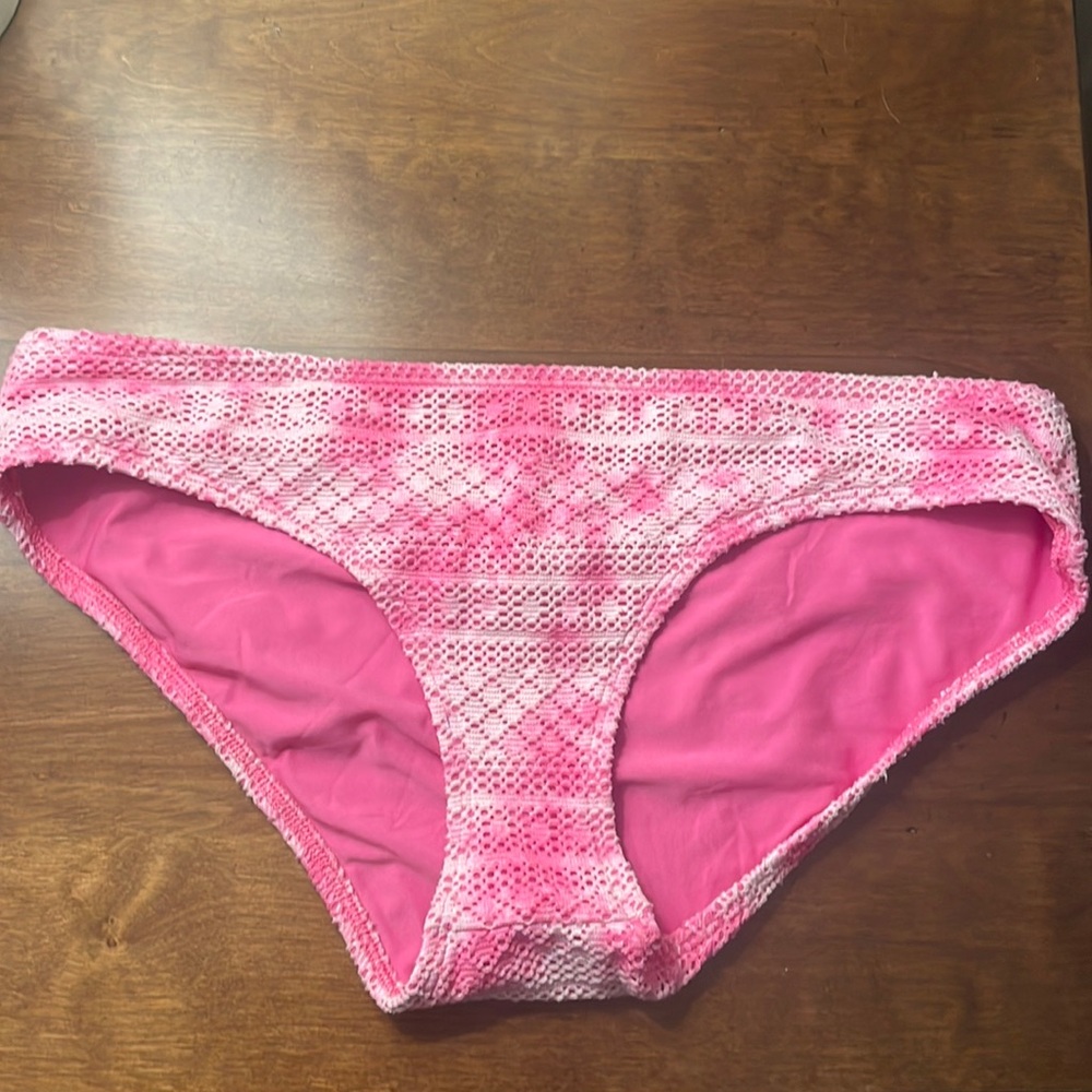 Arie swim bottoms- hipster style, size medium. Smoke free home. Great condition.